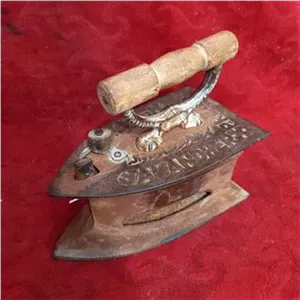 اتو ذغالی کهنه بکرقدیمی