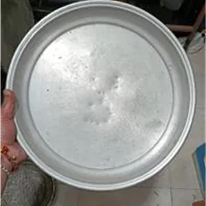 سینی گرد قدیمی روی
