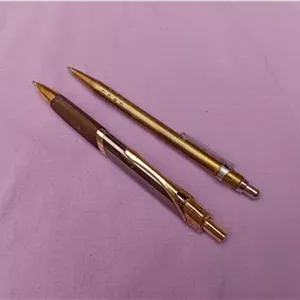 دو عدد خودکار فلزی قدیمی