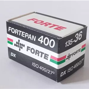 فیلم عکاسی سیاه و سفید 135 فورته تاریخ 2000