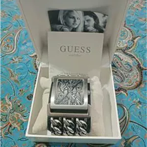 ساعت فشن برند guess آمریکا