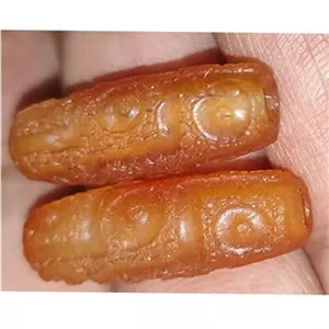 دو عدد مهره عقیق کهنه لول باستانی طرح دار
