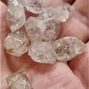 مجموعه سنگ های راف کوارتز (الماس هرکیمر )