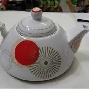 قوری چینی قدیمی