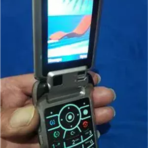 گوشیV3x motorola اصل