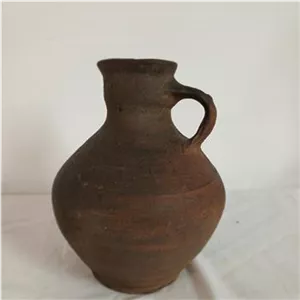 کوزه سفالی قدیمی