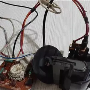 هایویزن تلویزیون پاناسونیک با متعلقات مطابق عکس