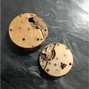 2 موتور ساعت جیبی کمیاب