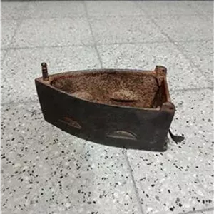 بدنه اتو ذغالی قدیمی