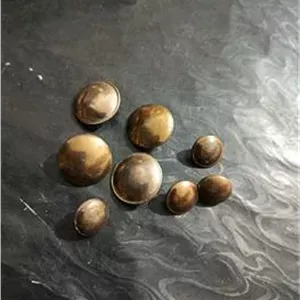 8 دکمه فلزی قدیمی.کلکسیونی.ش 6