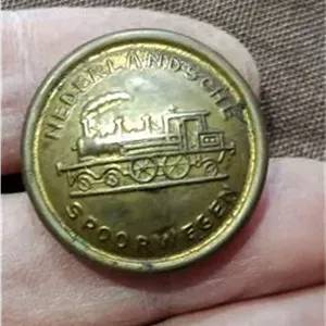 دکمه زیبا و نایاب راه آهن هلند کلکسیونی