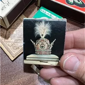 کبریت قدیمی بغلی ویژه تاجگذاری شاه و فرح سال 1346