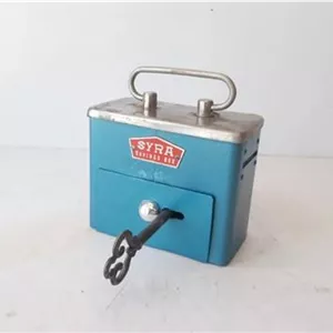 قلک قدیمی مدل  کمیاب و کلکسیونی