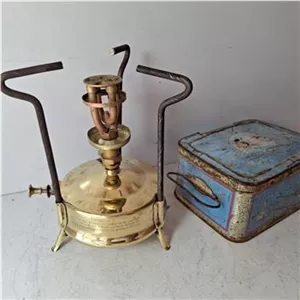 چرا خوراک پزی سوئدی پای ملخی با جعبه