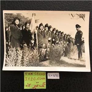 عکس نظامی به خط شدن تیپ زنان ارتش پهلوی