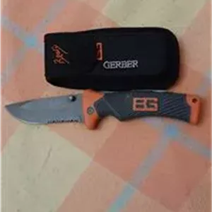 چاقو مارک دار گربر هست که کار خاص وبروز