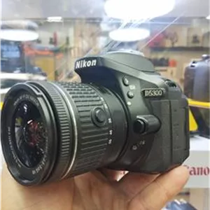 نیکون 5300 تمیز