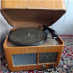 رادیو گرام قدیمی