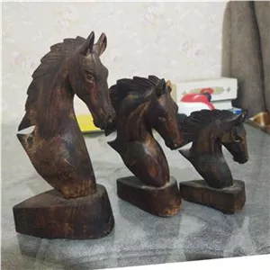تندیس سر اسب چوبی