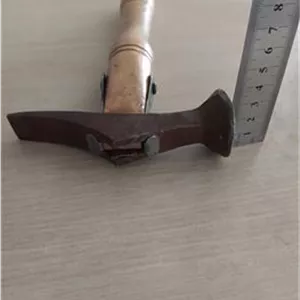 چکش دسته چوبی