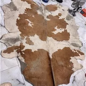 زیر انداز پوست چرم گاوی سایز بزرگ 