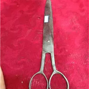 قیچی فولادی قدیمی