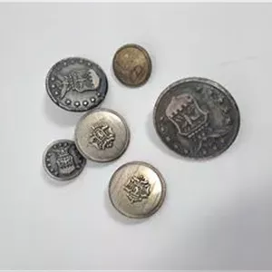 6 عدد دکمه قدیمی فلزی