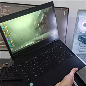 لپ تاپ توشیبا i7 نسل 7 تاچ تبلت شو