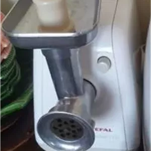 چرخ گوشت تفال (توضیحات دارد)