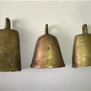 سه عدد زنگوله