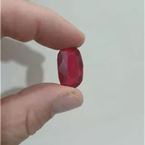 سنگ یاقوت سرخ