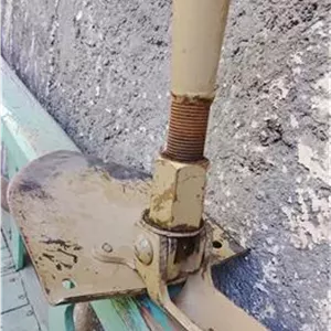 بیلچه نظامی آمریکایی باجلد برزنتی