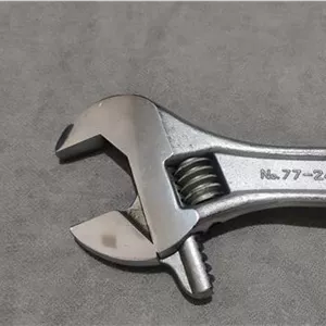 آچار فرانسه ایرگا اسپانیا 24 اینچ فونت قدیم