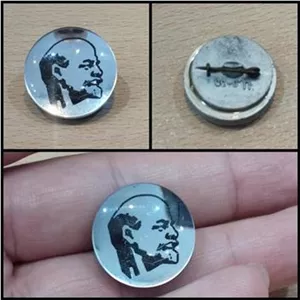 سنجاق سینه آنتیک شوروی سابق با تصویر لنین