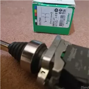 جوی استیک دوجهته فنری اشنایدر. اصلی