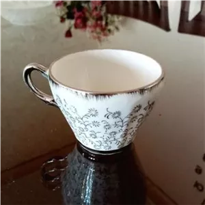 تک فنجان انگلیسی بسیار قدیمی و نایاب
