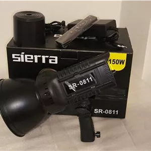 نور ثابت ویدیو لایت Sierra SR-0811 COB قدرت 150w
