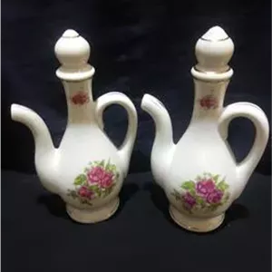 دو عدد گلاب پاش گل سرخی ژاپن قدیمی توضیحات دارد