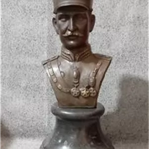 مجسمه برنزی قدیمی رضاشاه کبیر پهلوی کلکسیونی شاه