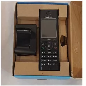 تلفن بی سیم  با کارتن و شارژر توضیحات خوانده شود