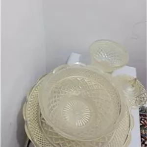 دیس و ظروف قدیمی 4تیکه مارک دار در حد نو