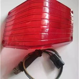 طلق خطر عقب جیپ آمریکایی