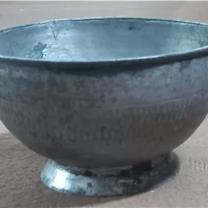 کاسه مسی کعب دار.قاجاری.  وزن 600 گرم