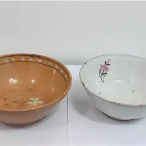 دو عدد کاسه سفالی قدیمی
