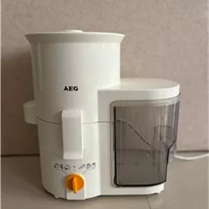 آب میوه گیری برند AEG آلمانی