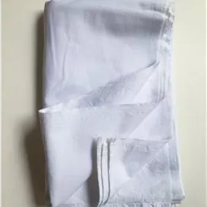 دو عدد ملحفه سفید