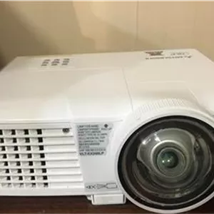 پروژکتور میتسوبیشی مدل EW230U-ST