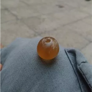 مهره عقیق جزع یمنی کهنه واقعی بسیار پاک و سالم