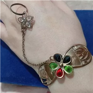 دستبند انگشتری دخترانه تا10,11ساله میشه