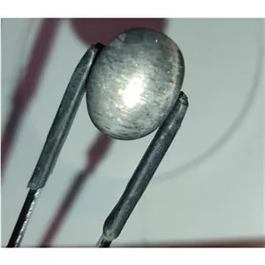 نگین سان استون چشم گربه استار طلایی نقره ای معدنی